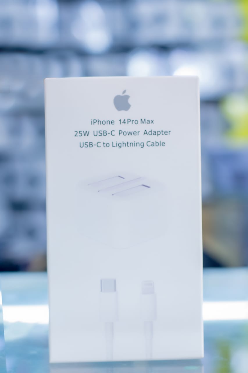 iPhone fast charger type c to lightning 25w